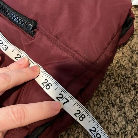 Free country burgundy hooded winter puffer jacket size large GUC - Picture 14 of 14